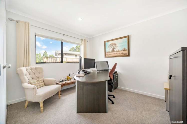 2/18 Limmer Place Browns Bay_14