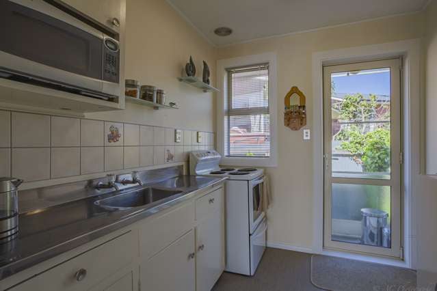 2/159 Evans Street Waimataitai_1