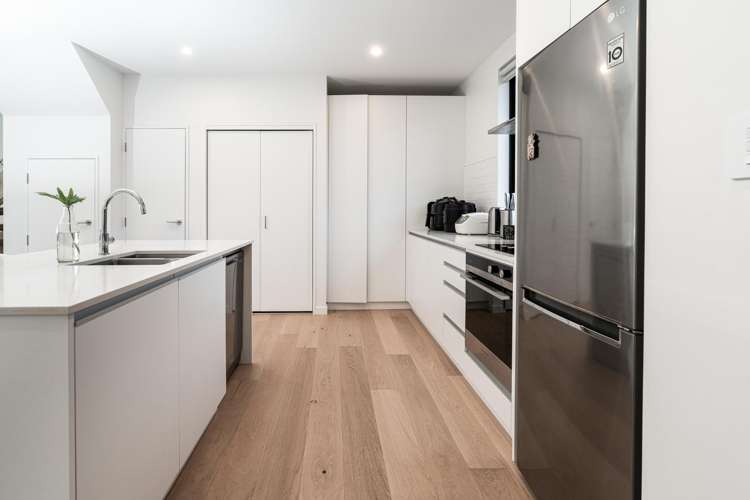 2/210 Karori Road Karori_6