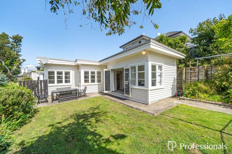 6 Te Whiti Grove Korokoro_9