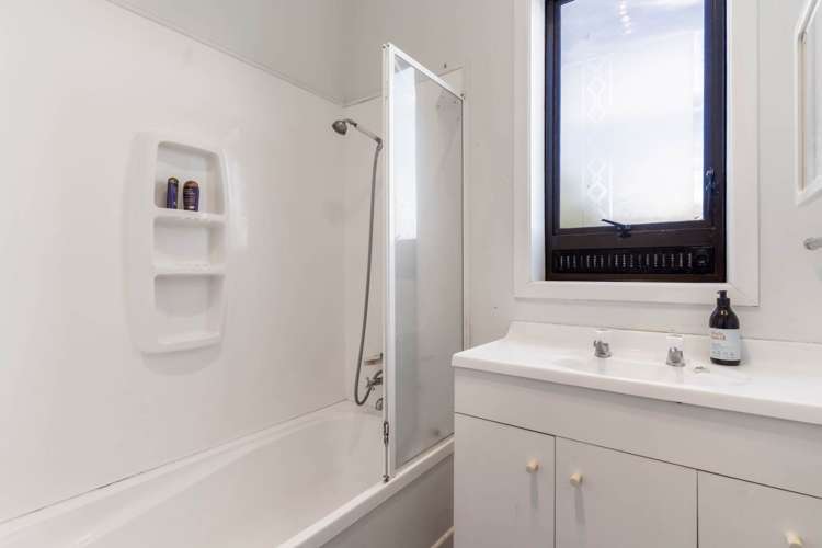 20 Rhodes Avenue Mount Albert_9