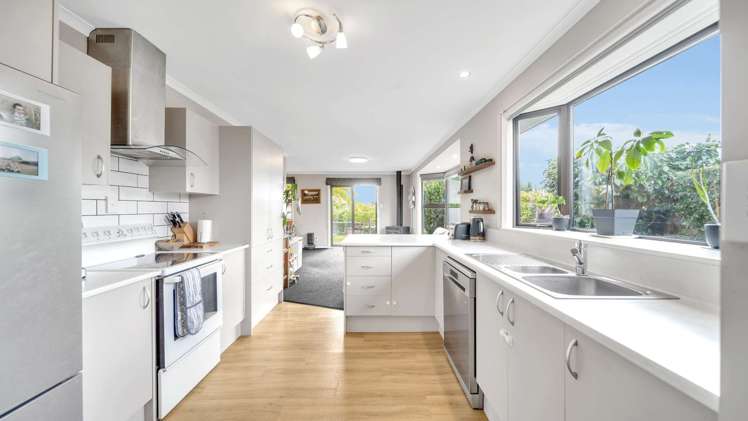 13 Sussex Street Weston_13