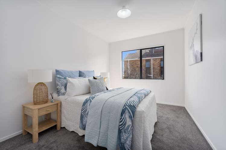 4229 Great North Road Glendene_12