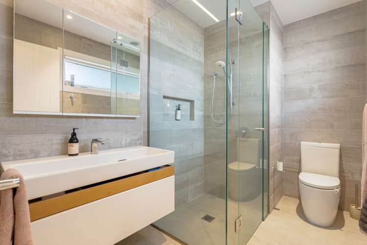 31 Seacliffe Avenue Belmont_21