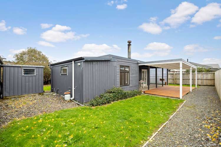 87 Pearson Road Kingseat_10