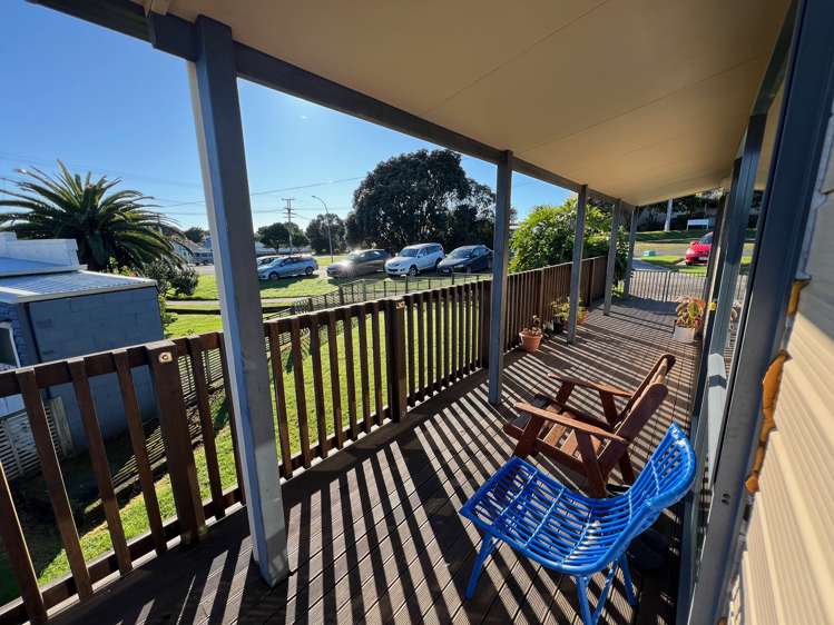 24 James Street Raglan_4