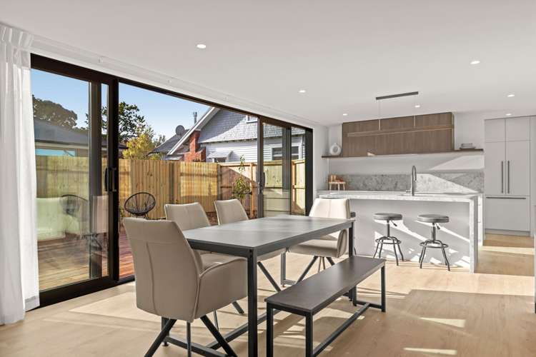 32 Hawthorne Street_5