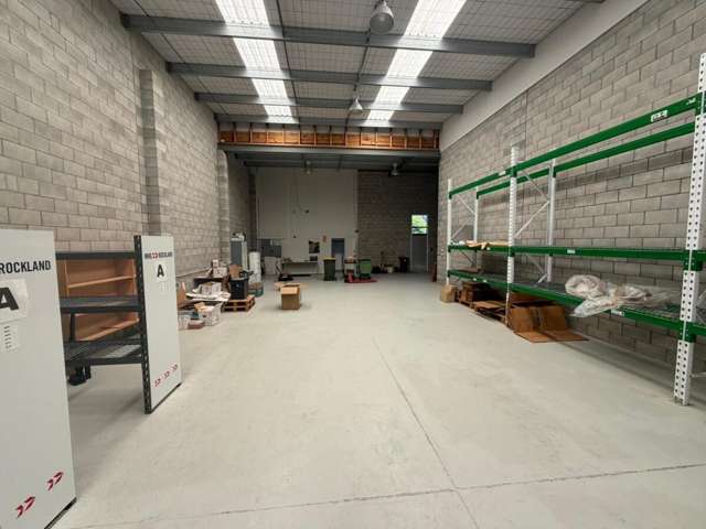 Unit B, 24 Tarndale Grove Albany_4