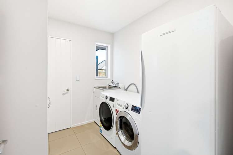 10 Boulez Mews Rolleston_17