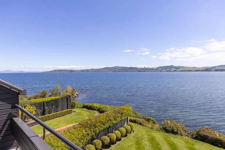 4/287 Lake Terrace Two Mile Bay_16