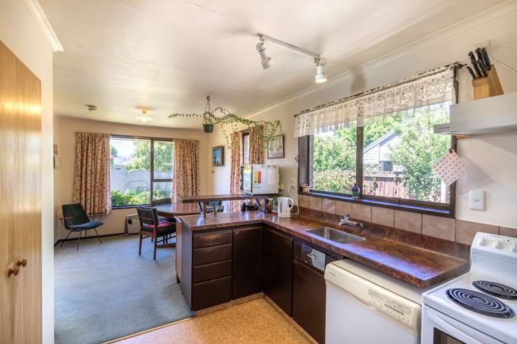 32 Millstream Drive Lincoln_8