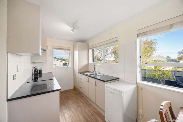 13A Chip Grove Sunnyhills_10