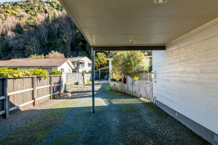 1/8 Waterdale Way The Brook_22