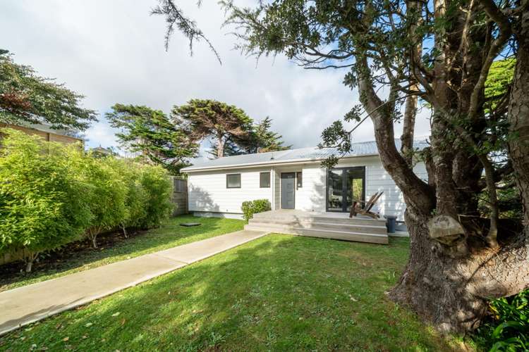 21A Dorset Grove Cannons Creek_3