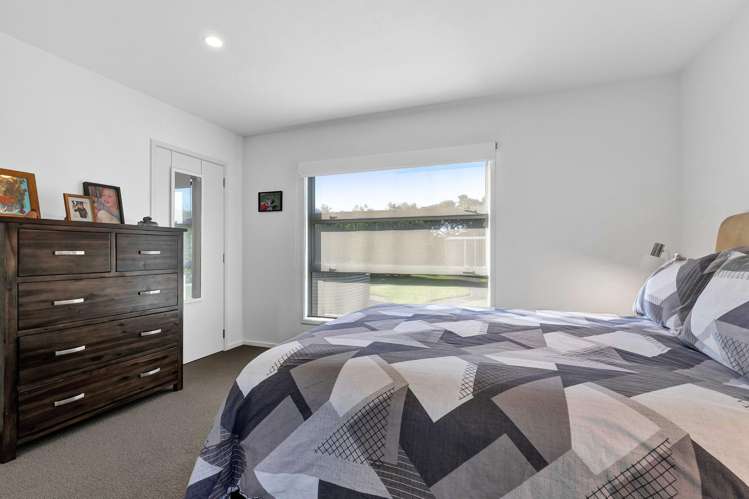 16 Egmont Street Patea_15