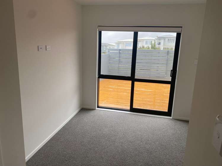 4 Puhakehake Place Flat Bush_9