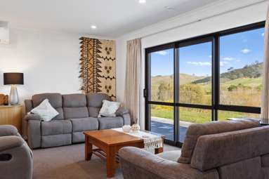 295 Martin Road_4