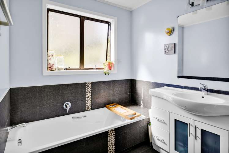 4 Rod Syme Place Hawera_8