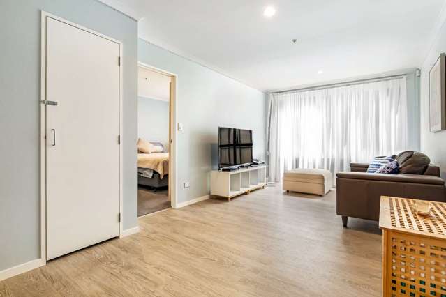 C517/176 Broadway Newmarket_4