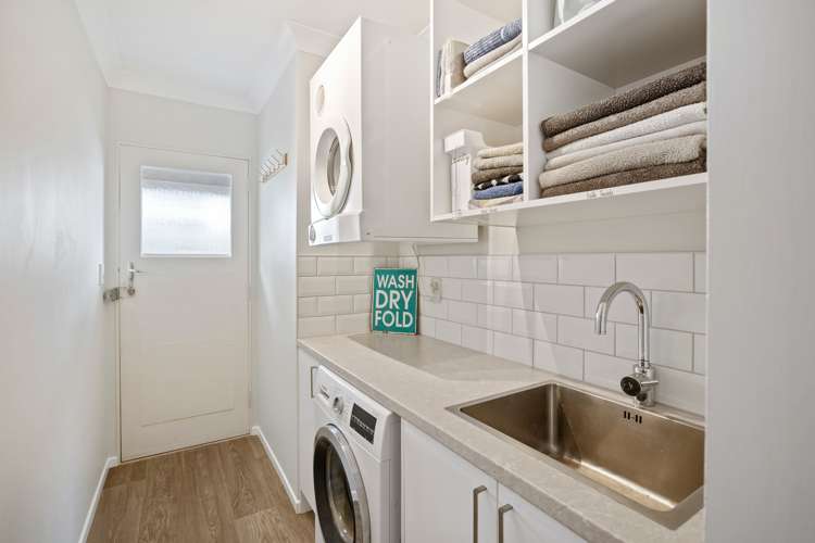 59 Alexander Road Raumati Beach_17