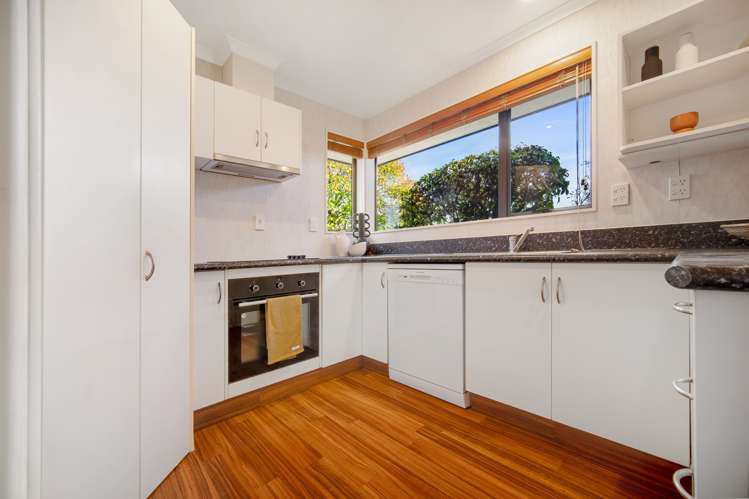 7 Otia Drive Richmond_7