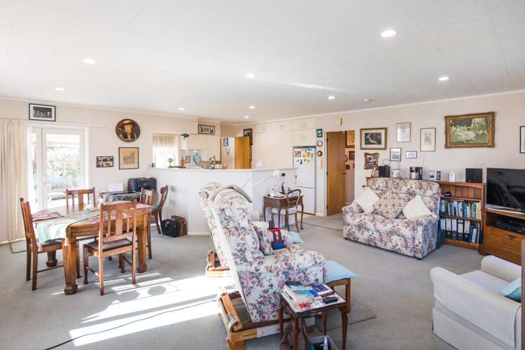 121 Warwick Street Feilding_1