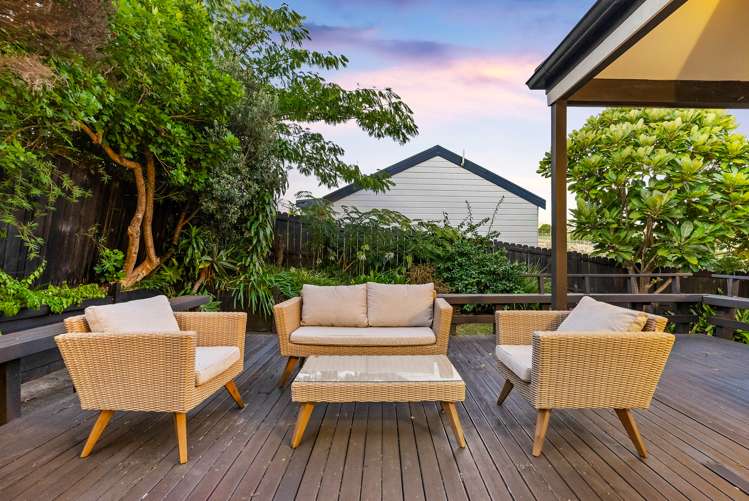 2/184 Norman Lesser Drive Saint Johns_18