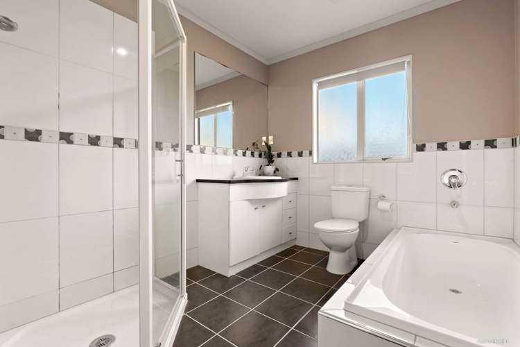 2 Mandival Avenue Flat Bush_11