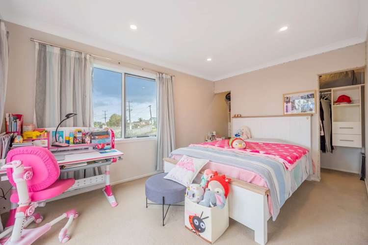 14 Pupuke Road Hillcrest_13