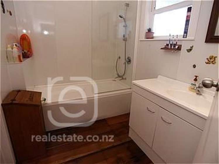 100 Gray Avenue Mangere East_6