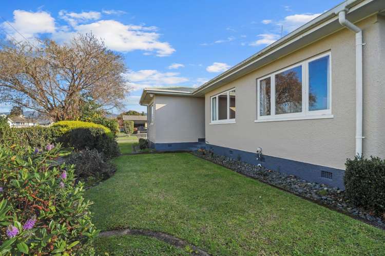 64 Beach Road Katikati_12