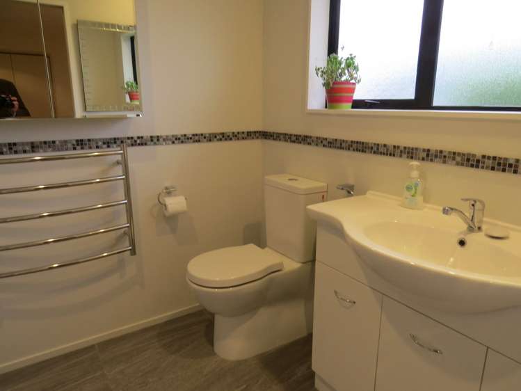 28b Cedar Crescent Feilding_6