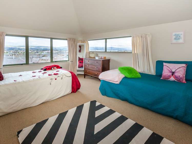 32 Logan Way Kelvin Grove_16