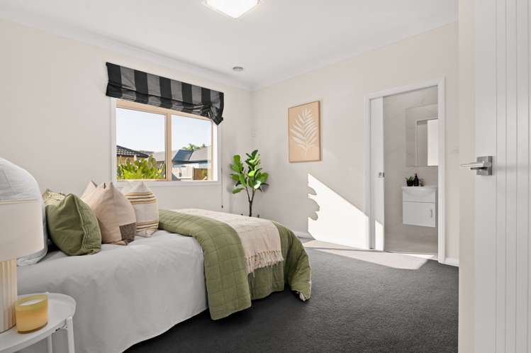 136 Saint James Drive Huntington_19