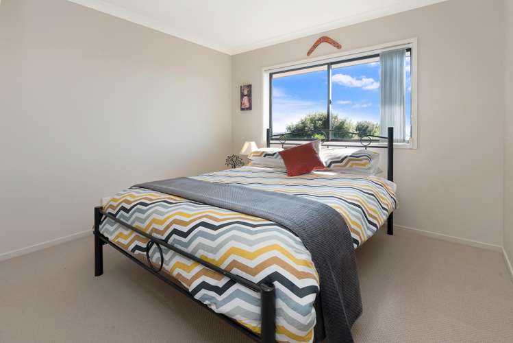 19 Fairbairn Place East Tamaki Heights_15