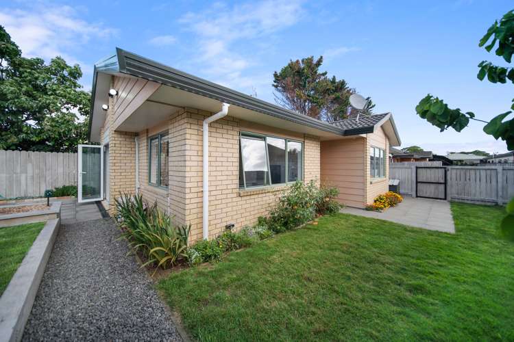 33 Koru Street Mangere Bridge_24