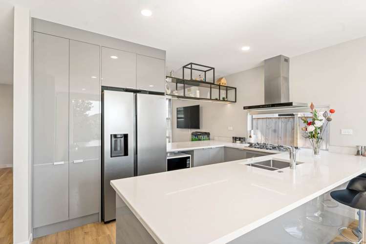 12 Hukihuki Drive Takanini_2