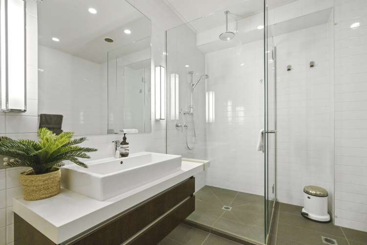 7a/22 Queen Street Auckland Central_17