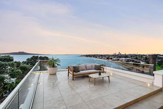 Unrivalled Waterfront Views
