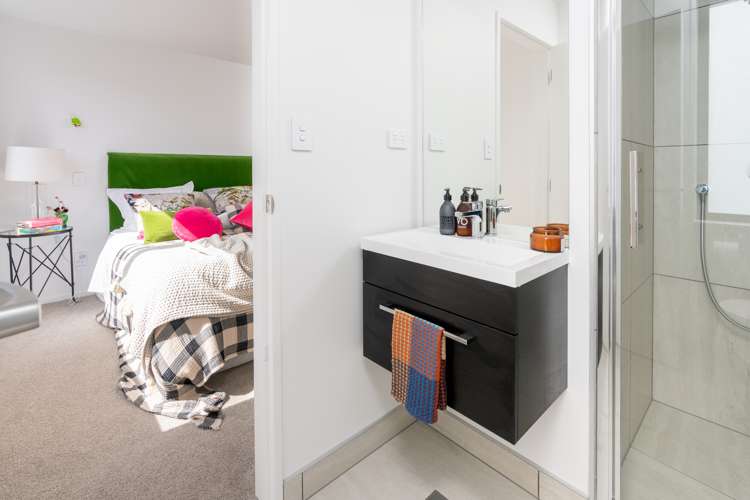 16b Inglis Street Seatoun_14