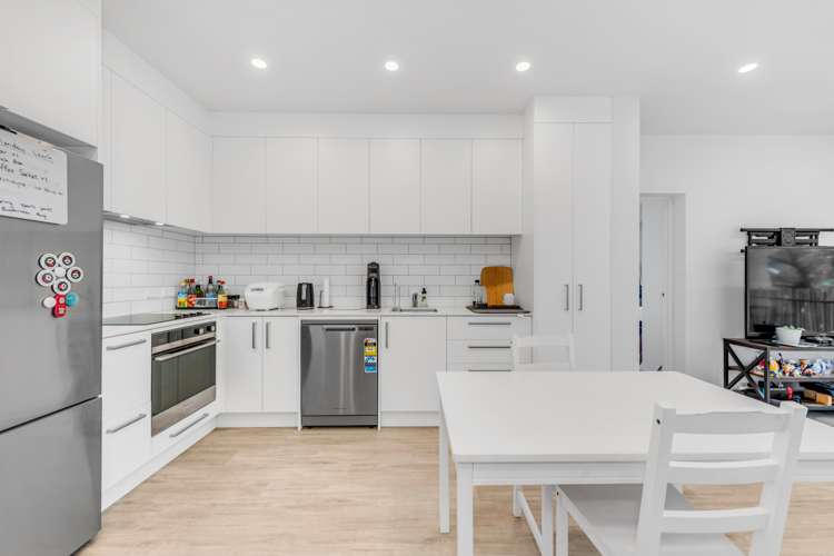 204/7b Hinaki Street Point England_13