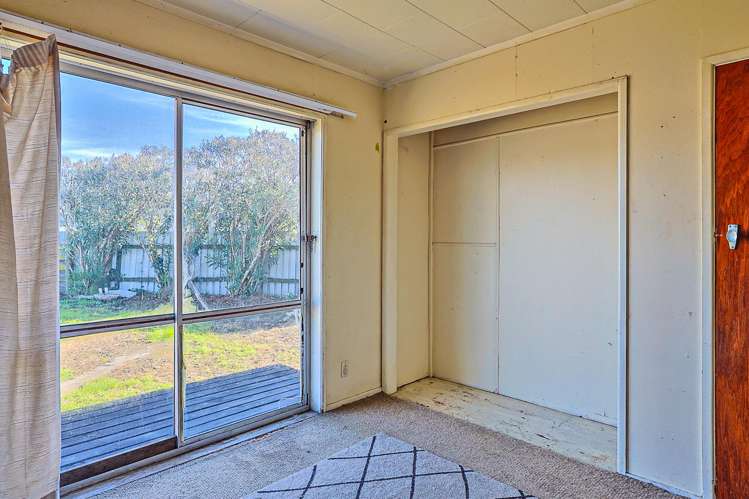 39 Folkestone Drive Flaxmere_16