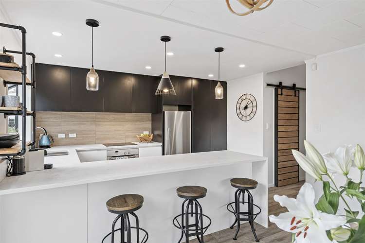 2/90 Verbena Road Birkdale_10