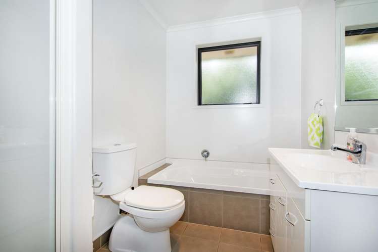 21 Ocean View Rise Ruakaka_7