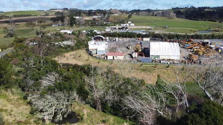 2 Horseshoe Bush Road Dairy Flat_12