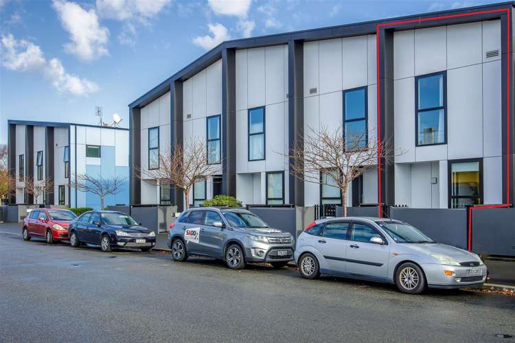 8/1 Buchan Street Sydenham_11