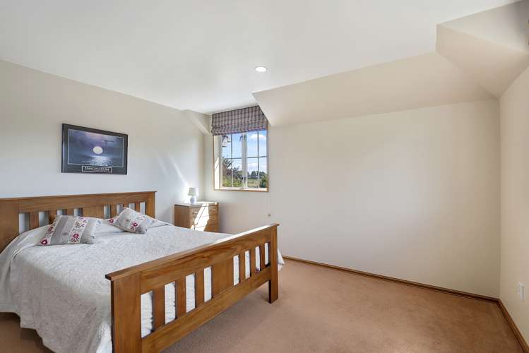 142 River Road Lincoln_11