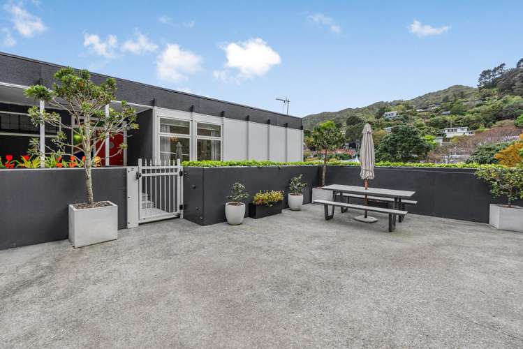 2/4 Gill Road Eastbourne_18