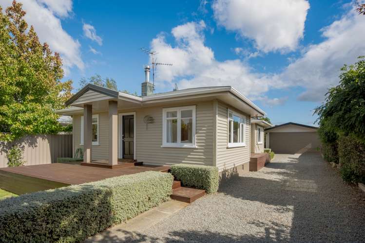 4 Edinburgh Crescent Redwoodtown_21