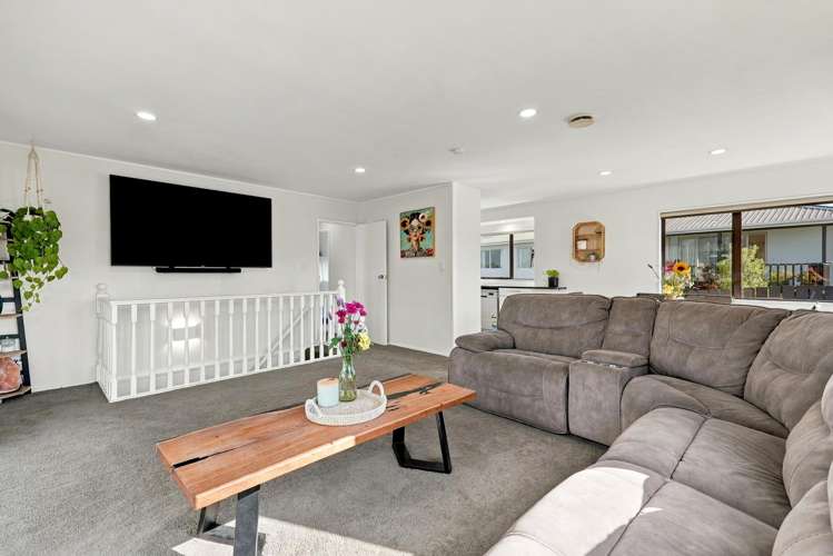 55 Edgewater Parade Waiuku_2